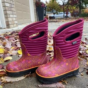 BOGS Toddler Girl Size 8